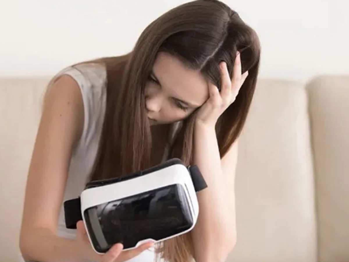 VR motion sickness how to reduce it in your professional use?